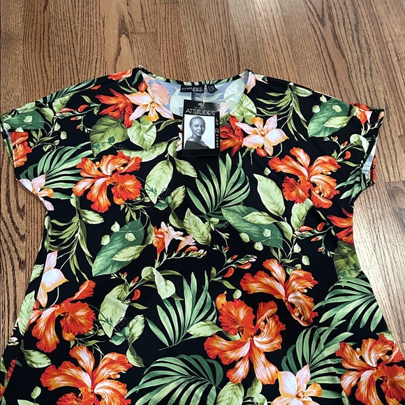 NWT- women’s ATTITUDES by Renee dress. Size 2XP - Picture 5 of 9